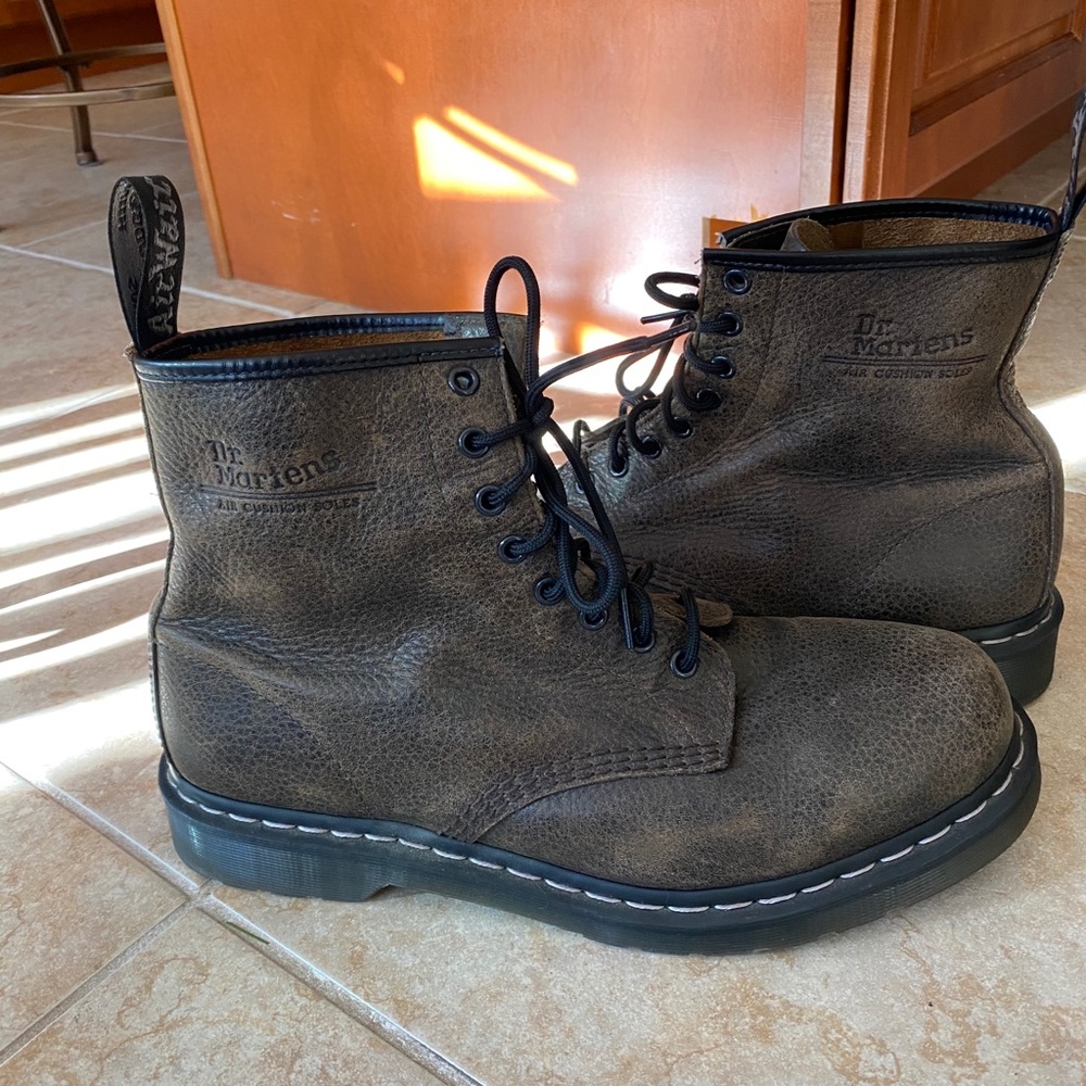 Dr. Martens men’s combat lug sole boots, size 12